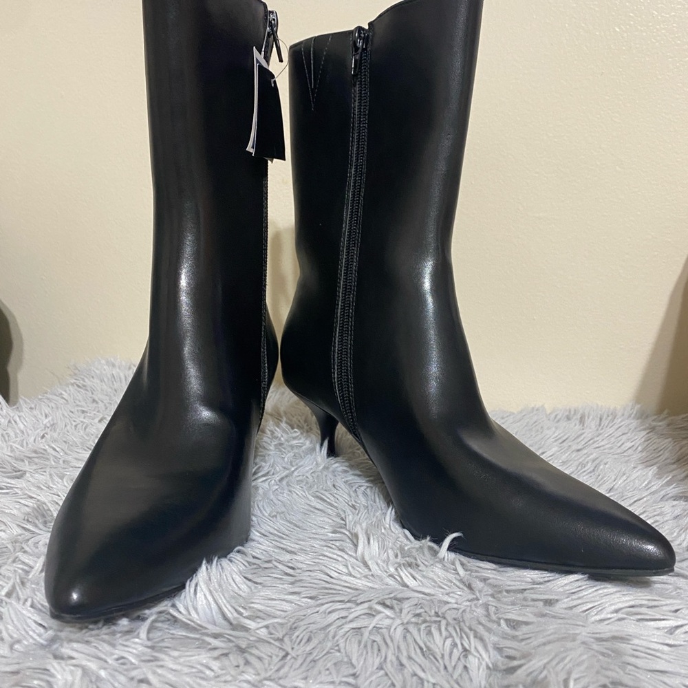 Elegant Black Women's Boots